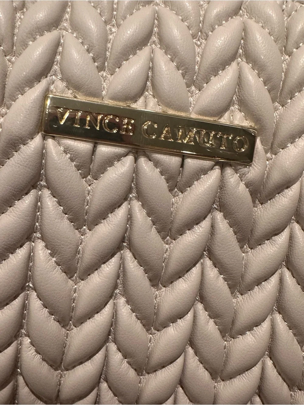 Vince Camuto Cream Quilted Woven Cosmetic Makeup Bag Gold Zip Luxe Travel Pouch